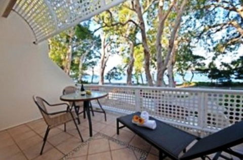 Marlin Waters Beachfront Apartments - Accommodation Brisbane 7