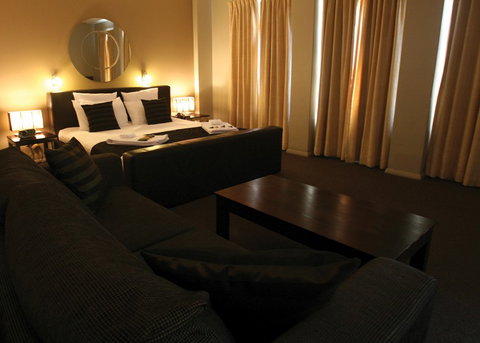 The Clarendon Hotel - Accommodation Brisbane 1