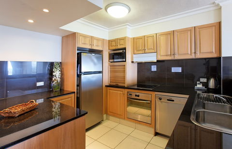 La Grande Apartments Broadbeach - Accommodation Brisbane 2