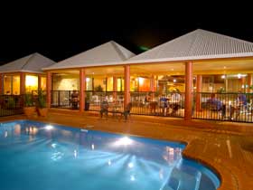 Reef Resort - Accommodation Brisbane 0