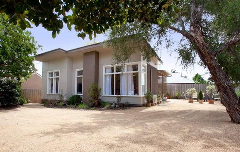 Driftwood Beach Cottage - Accommodation Brisbane 0