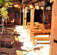Brecknock Hotel