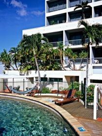 Cairns Sunshine Tower Hotel - Accommodation Brisbane 0