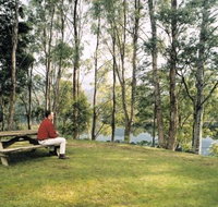 Tullah Lakeside Chalet - Accommodation Brisbane