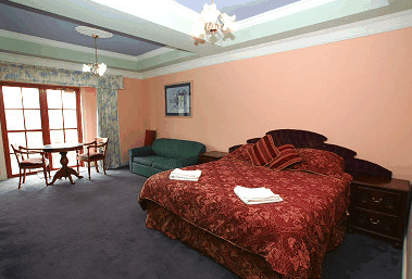 Hatchers Manor - Accommodation Brisbane