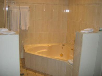 Turners Vineyard - Accommodation Brisbane 1