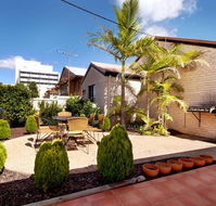 Asters On James Motor Inn - Accommodation Brisbane