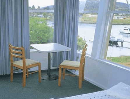 Leisure Inns Waterfront Lodge - Accommodation Brisbane 1
