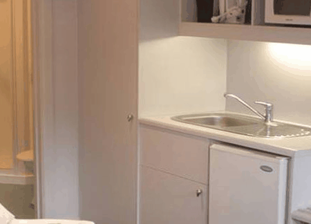 Leisure Inns Waterfront Lodge - Accommodation Brisbane 2