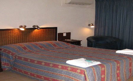 Endeavour Inn Emu Park - Accommodation Brisbane 0