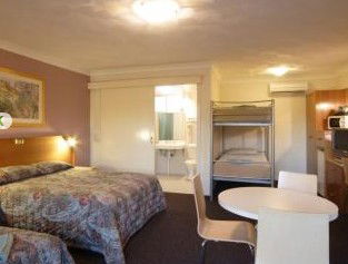 Narellan Motor Inn - Accommodation Brisbane 2