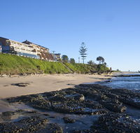 Oceanfront Motel - Accommodation Brisbane