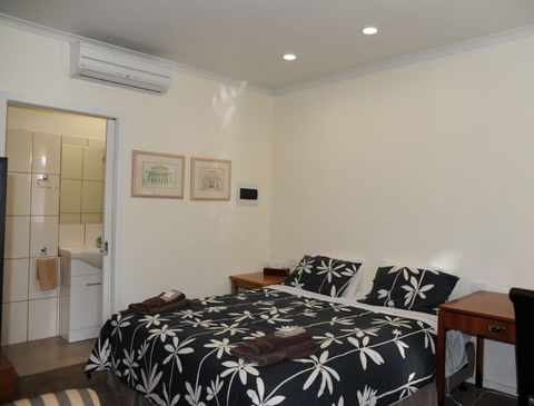 Norwood House Motel & Reception Centre - Accommodation Brisbane 3