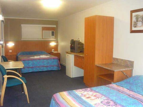 Motel Monaco - Accommodation Brisbane 0