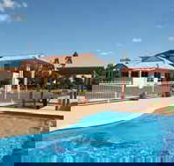 Country Roads Motor Inn - Accommodation Brisbane