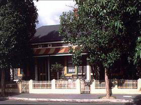 Sparrow Cottage - Accommodation Brisbane 0