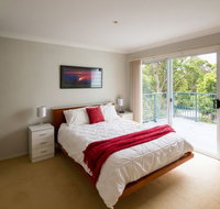 The Lake Limo - Accommodation Brisbane