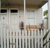 Emerald Inn - Stay Innercity - Accommodation Brisbane