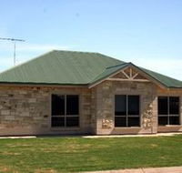 Juno Court Holiday Retreat - Accommodation Brisbane
