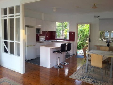 The Brightwaters Cottage - Accommodation Brisbane 2