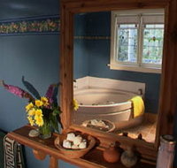Currawong Cottage - Accommodation Brisbane