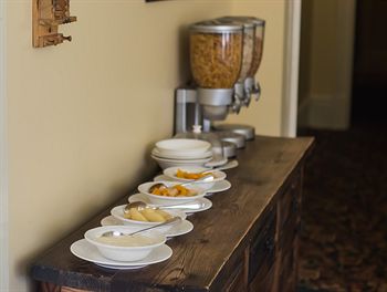 Toorak Manor - Accommodation Brisbane 1