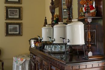 Toorak Manor - Accommodation Brisbane 4