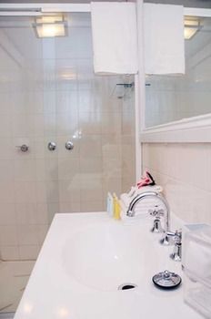 Annie Roe's Luxury Bed & Breakfast - Accommodation Brisbane 11