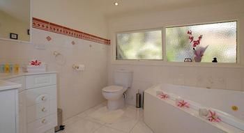 Annie Roe's Luxury Bed & Breakfast - Accommodation Brisbane 16