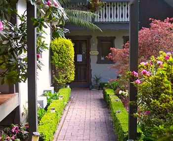 Annie Roe's Luxury Bed & Breakfast - Accommodation Brisbane 5