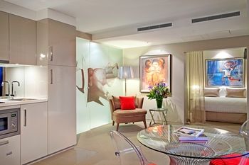 Art Series-The Blackman - Accommodation Brisbane 14