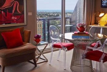 Art Series-The Blackman - Accommodation Brisbane 15