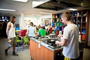 Habitat HQ - Hostel - Accommodation Brisbane 2