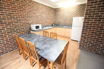 Federation Gardens & Possums Hideaway - Accommodation Brisbane 9