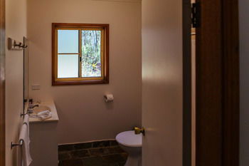 Federation Gardens & Possums Hideaway - Accommodation Brisbane 17
