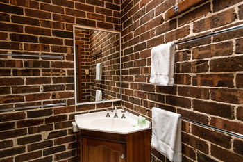 Federation Gardens & Possums Hideaway - Accommodation Brisbane 18