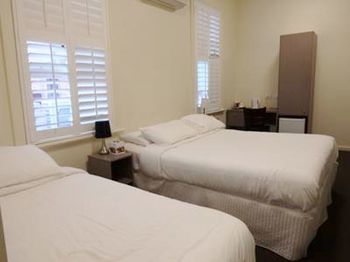 Naughtons Parkville Hotel - Accommodation Brisbane 9