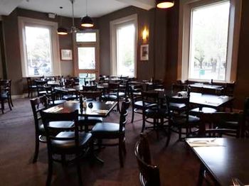 Naughtons Parkville Hotel - Accommodation Brisbane 14