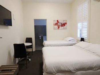 Naughtons Parkville Hotel - Accommodation Brisbane 25