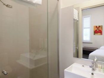 Naughtons Parkville Hotel - Accommodation Brisbane 27