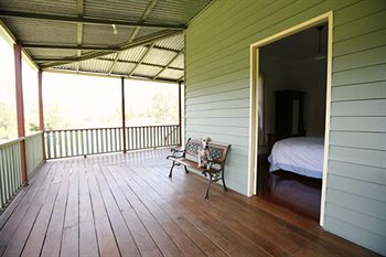 Singletons Retreat - Accommodation Brisbane 7