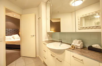ACD Apartments - Accommodation Brisbane 5