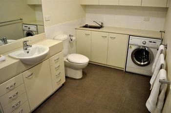 Albert Road Serviced Apartments - Accommodation Brisbane 10