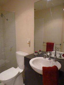 Australian Home Away @ Market Square Melbourne - Accommodation Brisbane 0