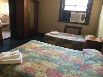 Strathfield Hotel - Accommodation Brisbane 38