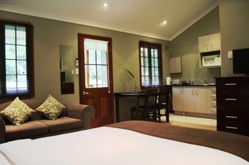 Sunshine Valley Cottages - Accommodation Brisbane 13