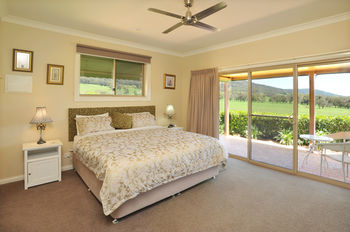 Langbrook Estate Cottages - Accommodation Brisbane 11