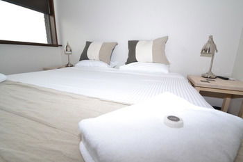 Crossroads Hotel Liverpool - Accommodation Brisbane 3