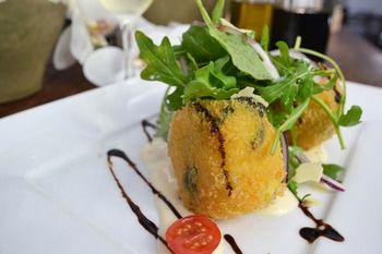 Crossroads Hotel Liverpool - Accommodation Brisbane 15