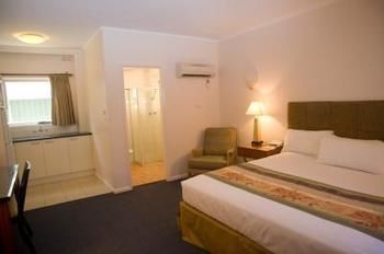 Clan Lakeside Lodge Terrigal - Accommodation Brisbane 1